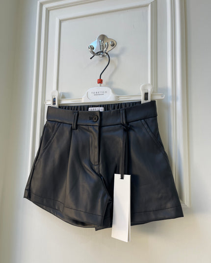 Pantaloncino in simil pelle
